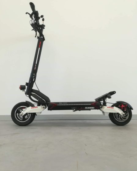 Comment conduire un scooter électrique speedtrott rx2000 en toute sécurité