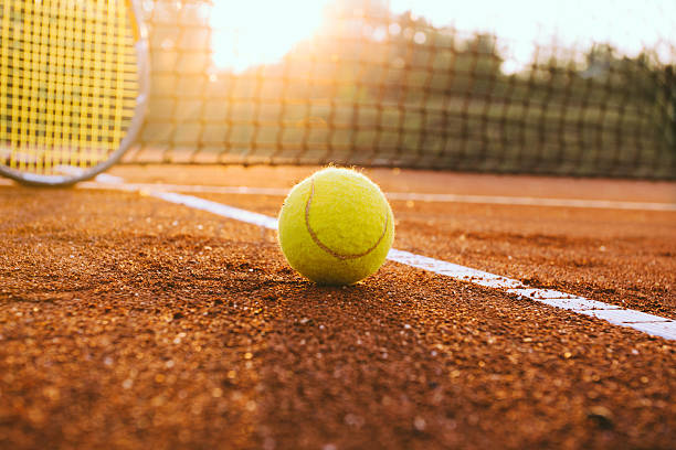 Construction d'un court de tennis à Toulon