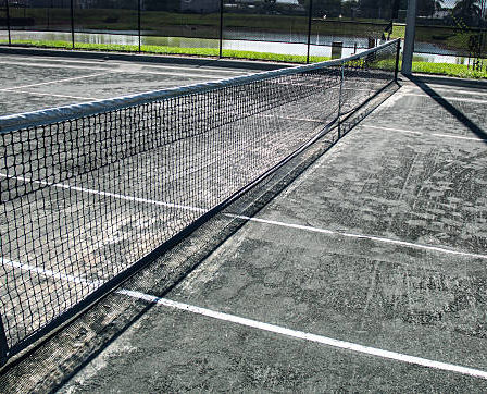 Construction d'un court de tennis à Nice
