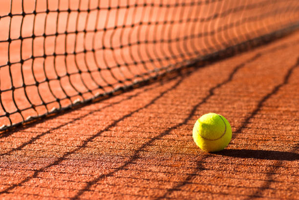 Construction d'un court de tennis à Saint-Raphaël