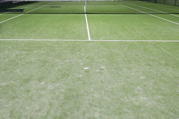 Construction d'un court de tennis à Saint-Raphaël