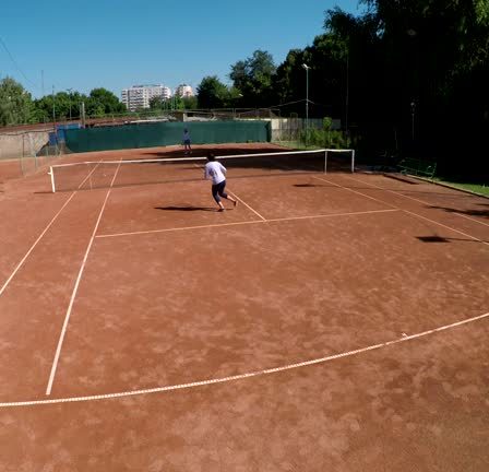 Construction d'un court de tennis à Nice