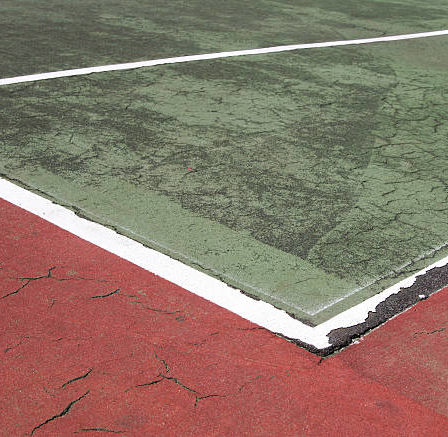Construction d'un court de tennis à Saint-Tropez