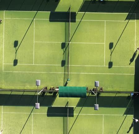 Construction d'un court de tennis à Saint-Tropez