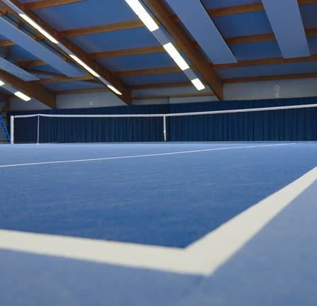 Construction d'un court de tennis à Saint-Raphaël