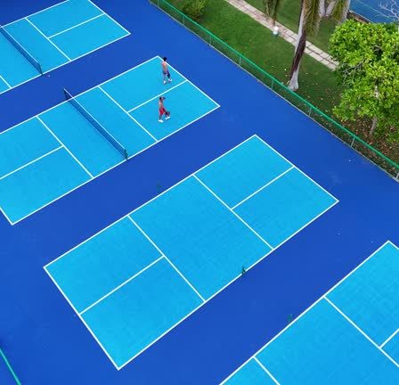 Construction d'un terrain de tennis à Nice