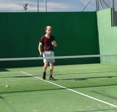 Construction d'un terrain de tennis à Nice