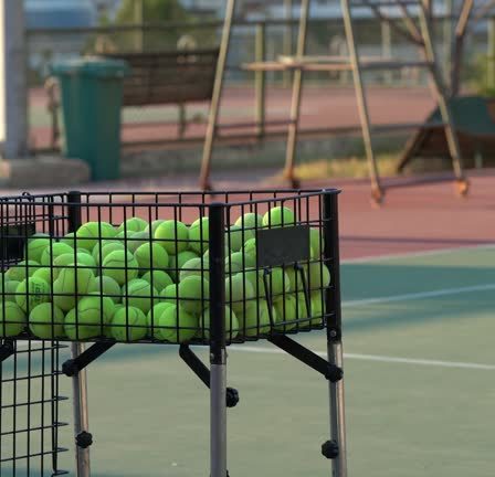 Construction d'un terrain de tennis à Nice