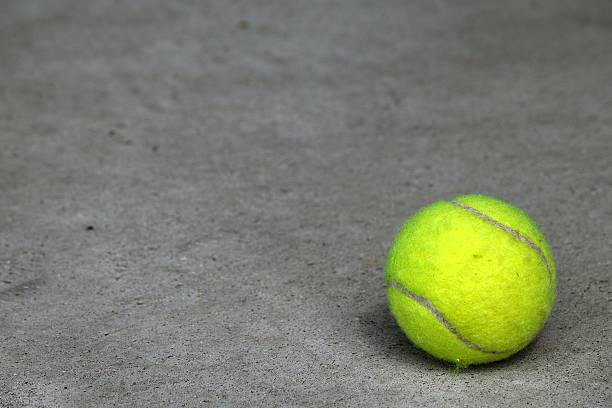 Construction d'un court de tennis en béton poreux en Aix-en-Provence