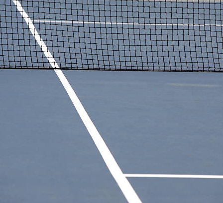 Construction d'un court de tennis à Cannes