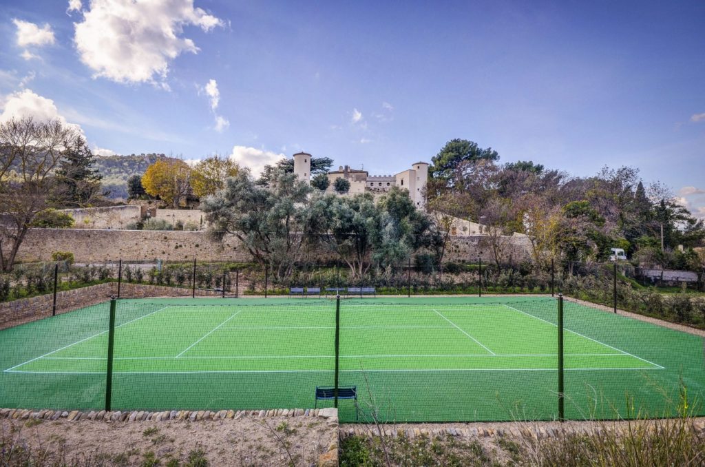 Construction court de tennis Gassin