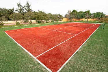 Construction court de tennis Gassin