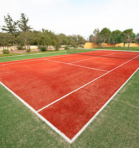 Construction court de tennis Gassin