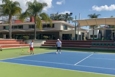 Construction court de tennis Gassin