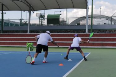 Construction court de tennis Gassin