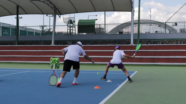 Construction court de tennis Gassin