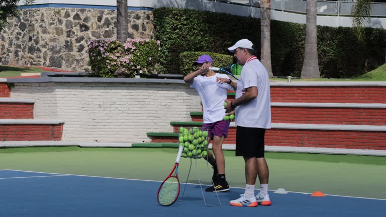 Construction court de tennis Gassin