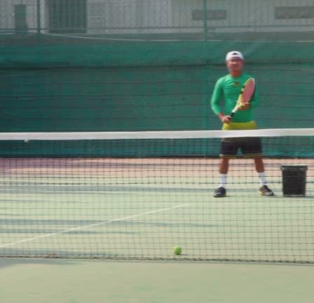 Construction court de tennis Gassin