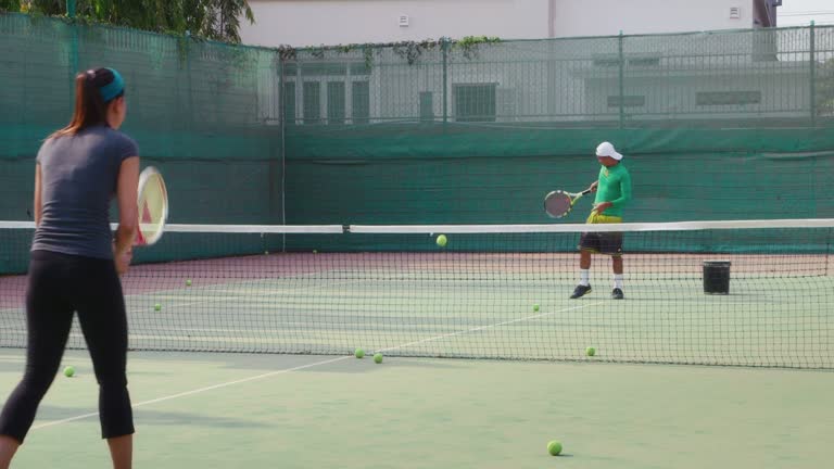 Construction court de tennis Gassin