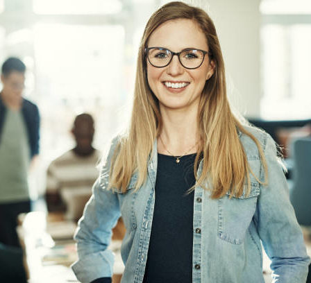 Construire une marque personnelle demande du temps et de la discipline. Startup, side hustle et mindset exigent une amélioration constante
