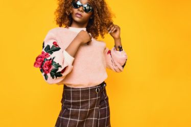 découvrez les dernières tendances en matière de mode, des conseils de style inspirants et des astuces pour exprimer votre personnalité à travers vos vêtements. restez à la pointe de la mode avec notre sélection exclusive et nos articles de fond.