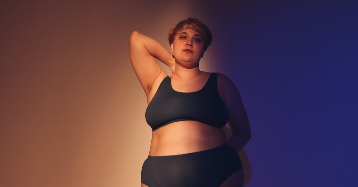 découvrez les dernières tendances en lingerie pour sublimer votre féminité. des styles audacieux aux matières délicates, explorez les pièces incontournables de la saison pour un confort et une sensualité inégalés.