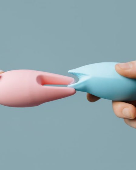 découvrez notre sélection variée de sextoys de haute qualité pour pimenter votre vie intime. que vous soyez novice ou expérimenté, trouvez le jouet parfait pour explorer vos désirs et améliorer vos moments de plaisir. livraison discrète et service client à votre écoute.