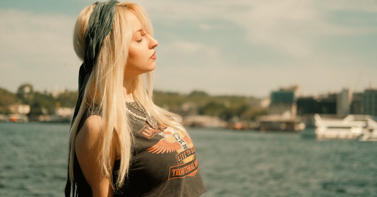 découvrez l'univers de womanizer, le stimulateur clitoridien révolutionnaire qui redéfinit le plaisir féminin. conçu pour offrir des sensations inédites grâce à sa technologie de suction, chaque modèle promet une expérience intime inégalée. éveillez vos sens et explorez de nouvelles dimensions du plaisir avec womanizer.