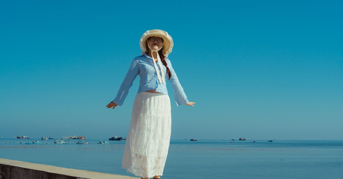 découvrez notre robe aqua, une pièce élégante et tendance qui apportera une touche de fraîcheur à votre garde-robe. parfaite pour les occasions spéciales ou une sortie décontractée, elle mettra en valeur votre silhouette tout en vous offrant un confort optimal. optez pour un look raffiné avec notre aqua dress.