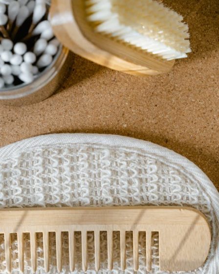 découvrez des astuces pratiques et innovantes pour organiser votre salle de bain efficacement. optimisez l'espace, rangez vos produits et créez un environnement fonctionnel et esthétique. transformez votre salle de bain en un havre de paix avec nos conseils d'organisation.