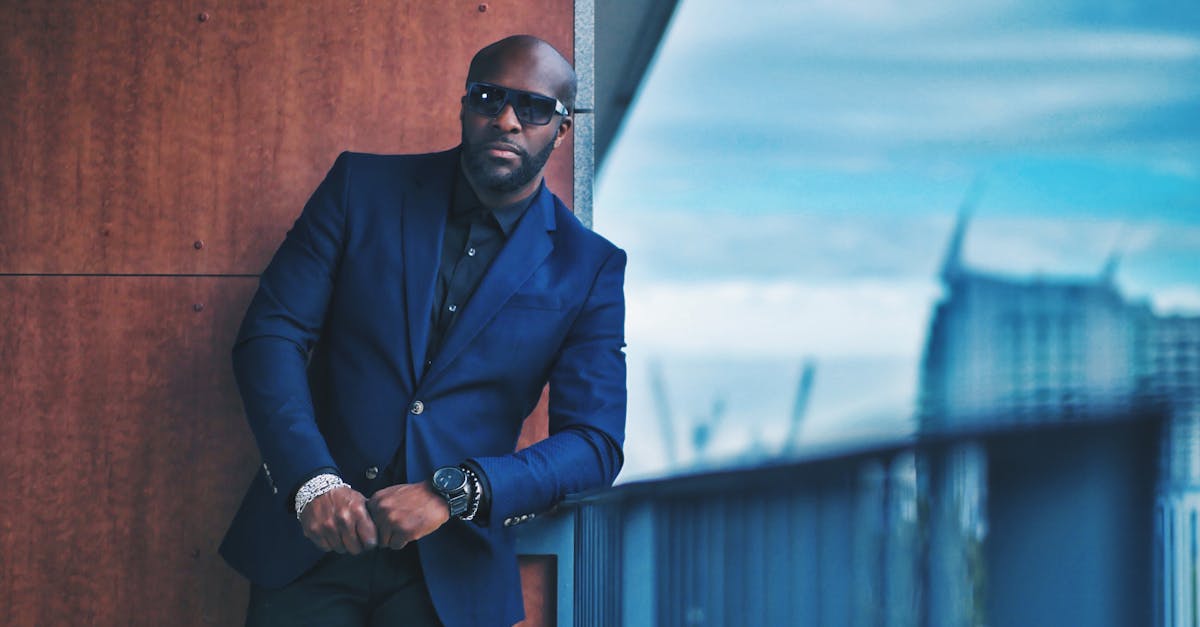 découvrez l'élégance à travers notre sélection raffinée de vêtements, accessoires et styles de vie. faites briller votre personnalité avec des pièces qui allient sophistication et modernité. l'élégance redéfinie pour chaque occasion.