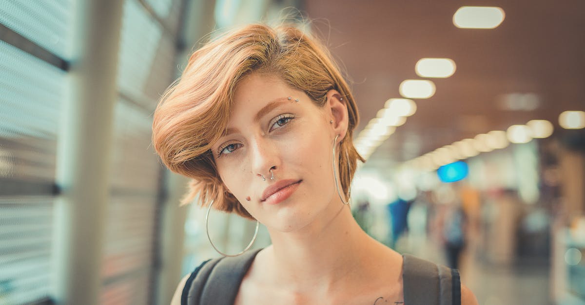 découvrez notre collection de faux piercings tendance, parfaits pour ajouter une touche d'originalité à votre style sans engager de modifications permanentes. idéaux pour les novices ou ceux qui souhaitent changer de look sans douleur, nos faux piercings sont disponibles dans une variété de designs pour convenir à toutes les occasions.
