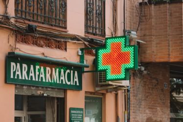 découvrez notre parapharmacie en ligne, où vous trouverez une large sélection de produits de santé et de beauté. profitez de conseils d'experts, de promotions exclusives, et d'une livraison rapide pour prendre soin de vous au quotidien.