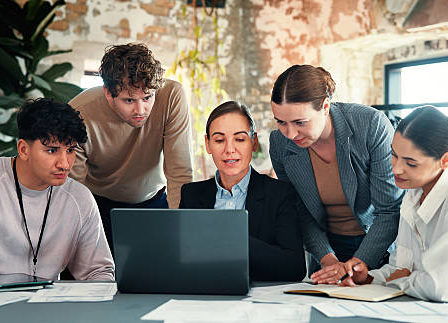 un branding Lyon orienté vers la proximité permet de créer un sentiment d’appartenance et de confiance chez vos prospects.