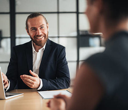 Dans un marché de l’emploi compétitif comme celui de Paris, attirer les meilleurs talents est un vrai défi. La Vidéo Recrutement Paris