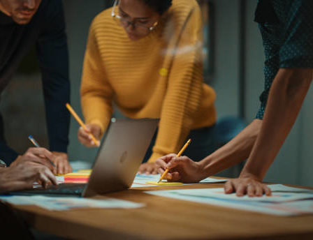 La première étape pour réussir une Vidéo Recrutement Paris efficace consiste à bien planifier le contenu avant le tournage. En effet,