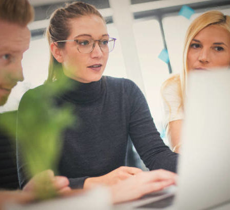 La première étape pour réussir un référencement SEO Lyon consiste à analyser précisément les mots-clés qui correspondent à votre