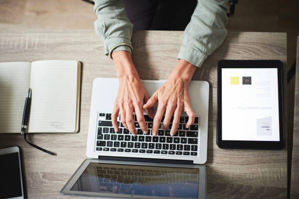 un projet de branding Lyon doit refléter l’ADN de votre entreprise tout en intégrant les spécificités culturelles et