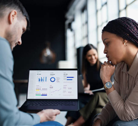 le branding Lyon devient un outil essentiel pour créer un lien émotionnel entre votre activité et la culture économique de